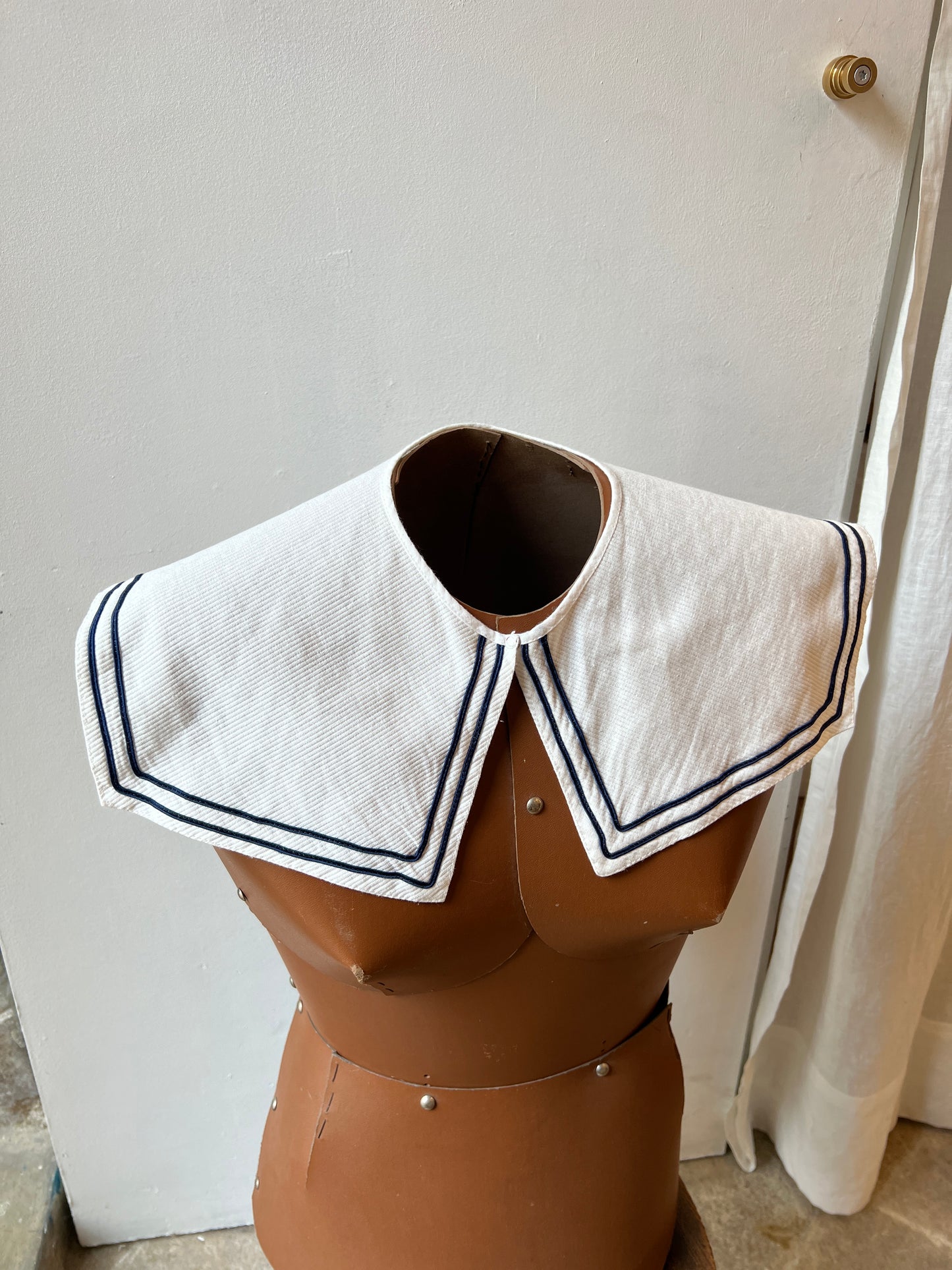 1970 sailor style collar