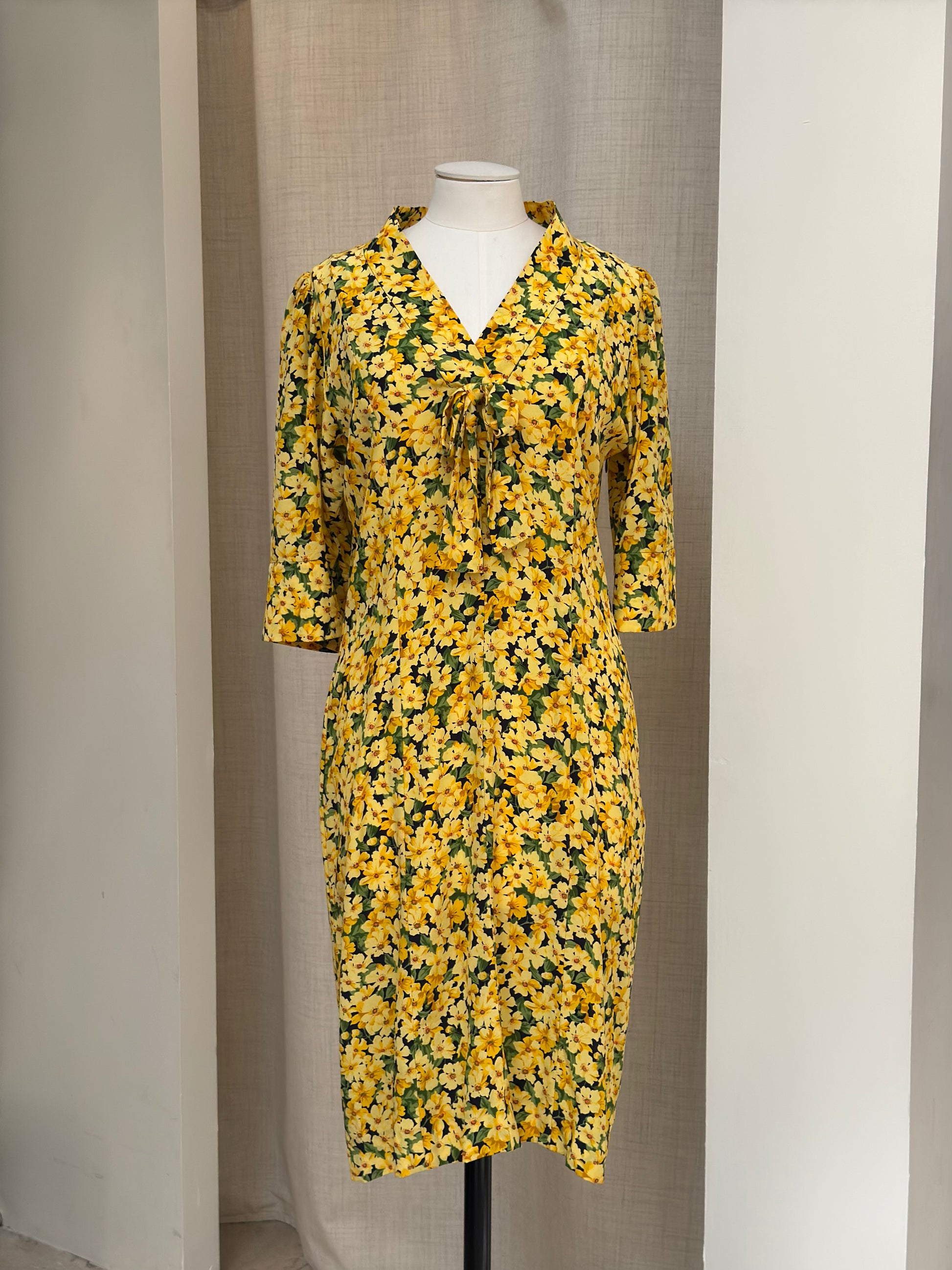 ワンピース yves saint laurent/Floral silk dress Vintage 1980s Yves Saint Laurent Silk Floral Dress - Raleigh